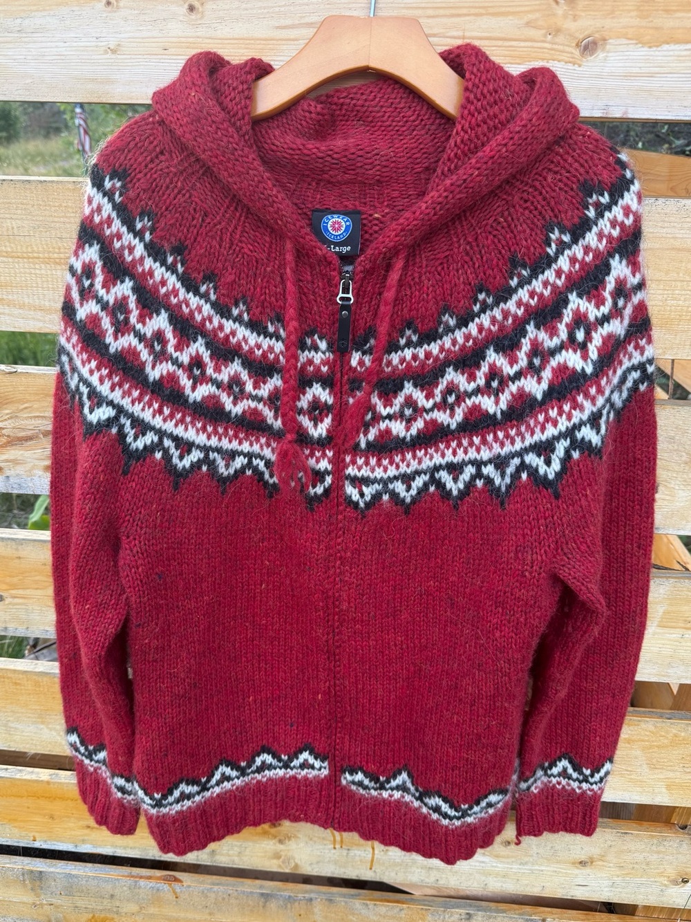 Icewear Hooded 100% Icelandic Wool Sweater - Red & White Statement Piece